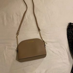 Steve Madden beige purse
